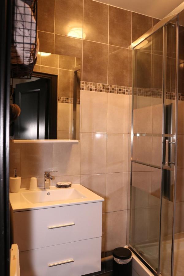Monsigny Apartment *